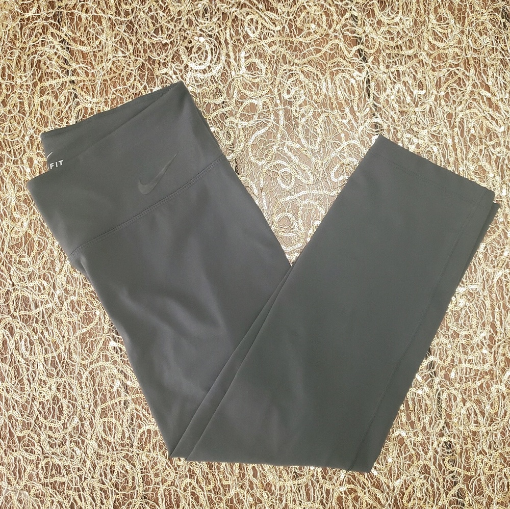 Nike M Dri-Fit Capri Grayish -Green leggings